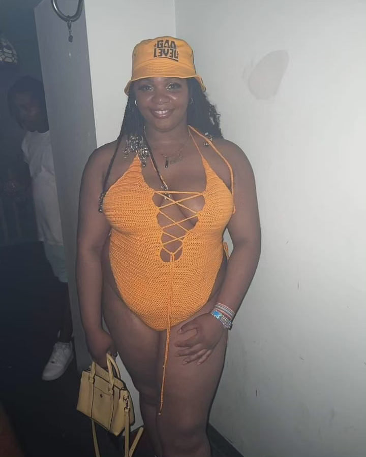 Tenue de plage monokini