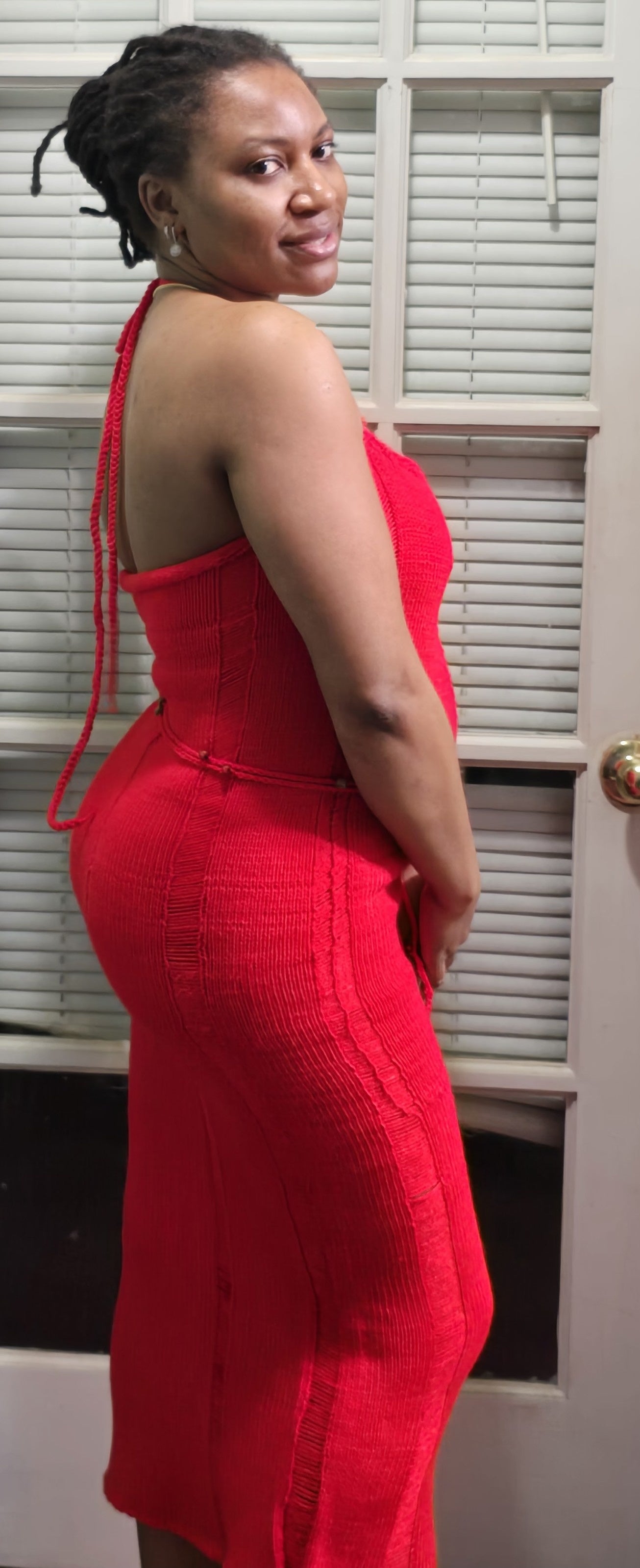 Robe longue vintage en dentelle tricotée