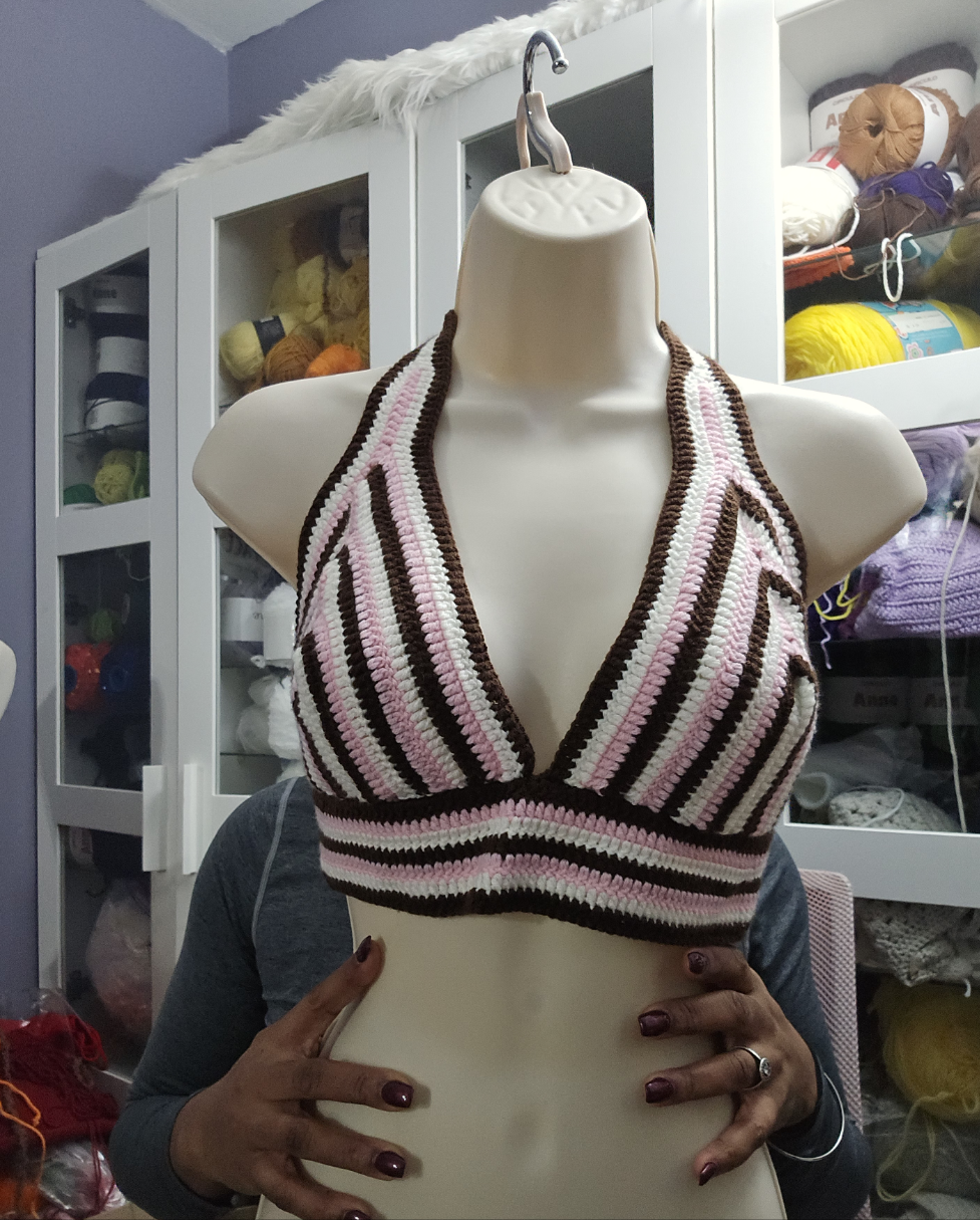 crochet v top size medium| clearances sales size medium *