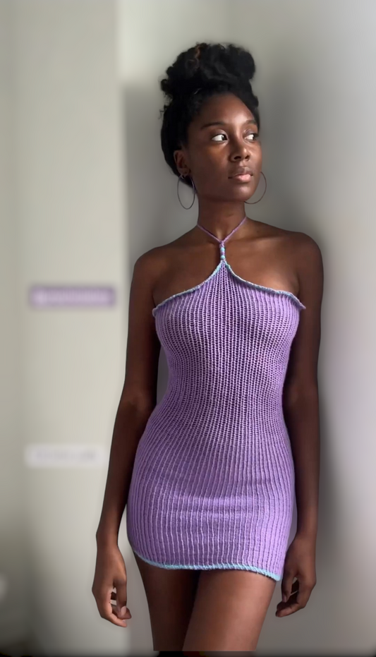 Mini-robe moulante en tricot