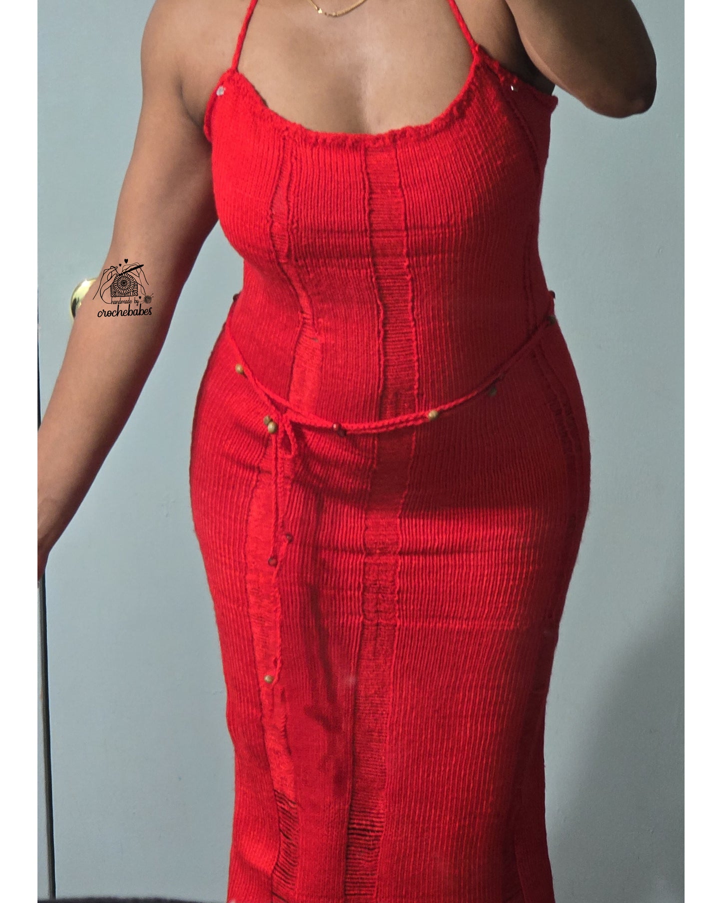 Robe longue vintage en dentelle tricotée