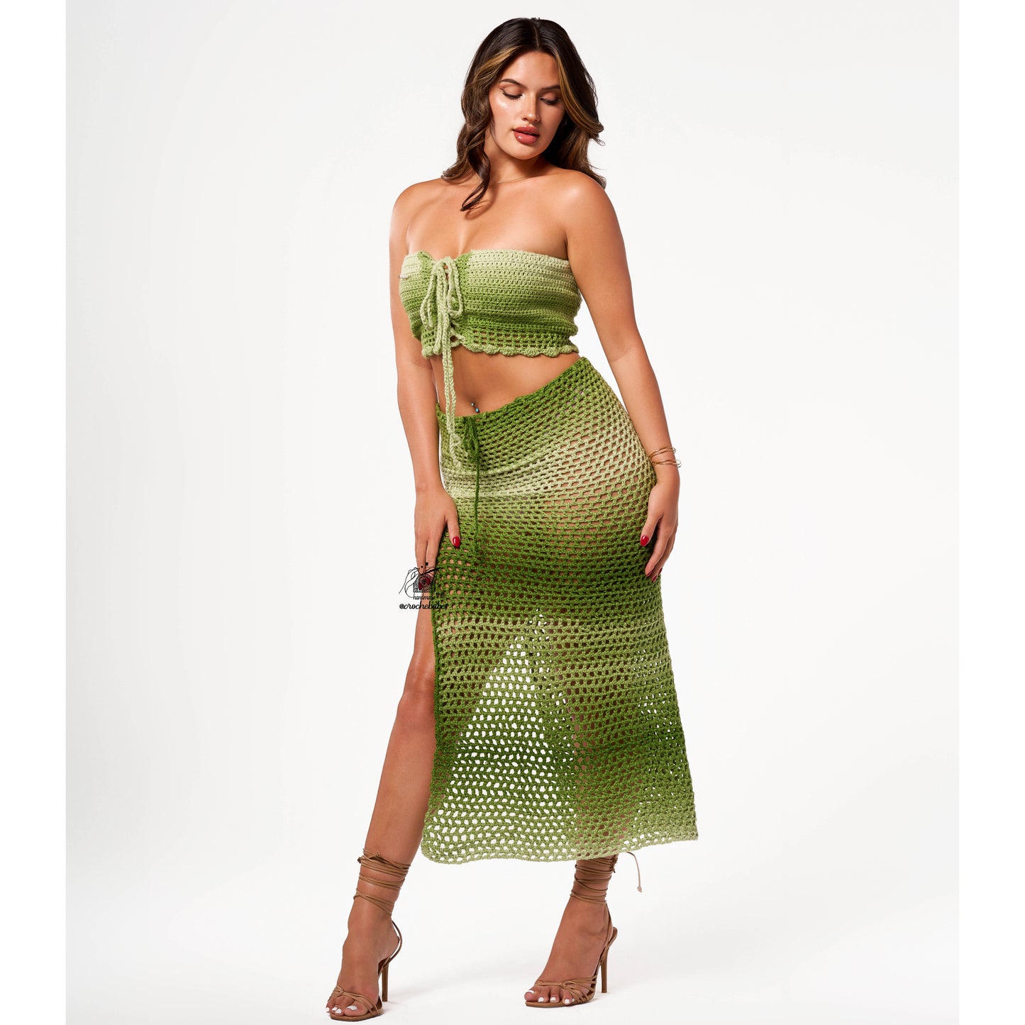 Tube crop top and maxi skirt beachwear Summer outfits