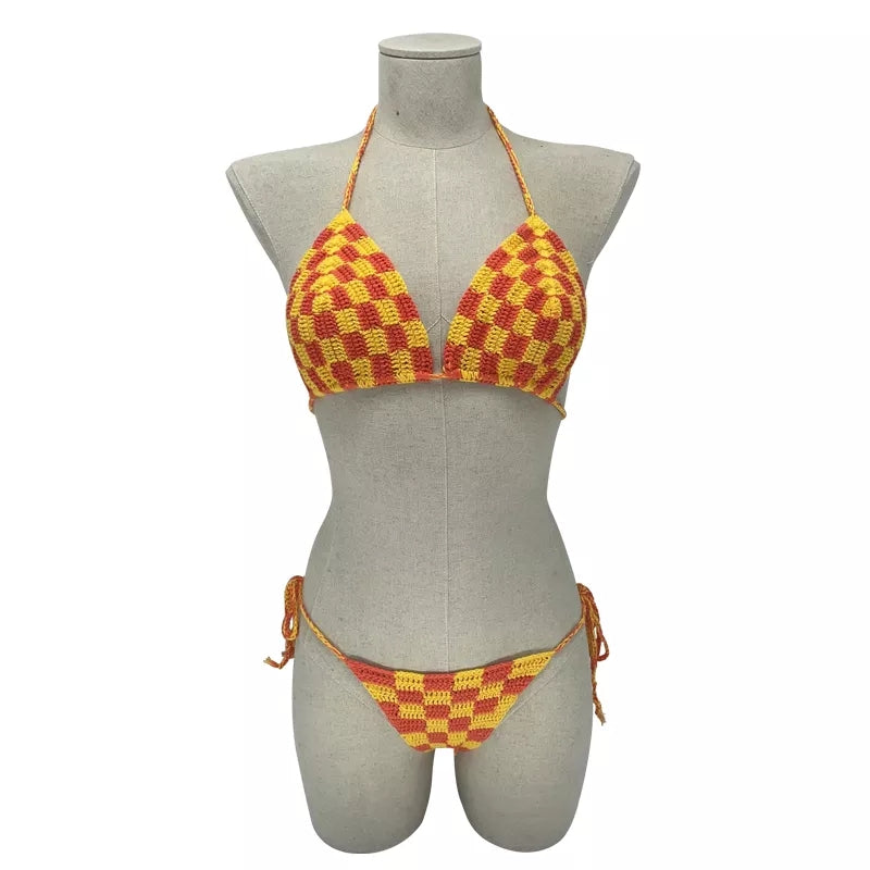 Bikini crocheté à carreaux jaune/orange, tenues de plage, ensembles bikini crochetés, tenues de villégiature, bikinis épaules dénudées, style bohème 